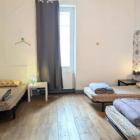 White Chapel Кондом