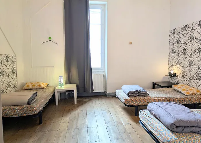 White Chapel Кондом